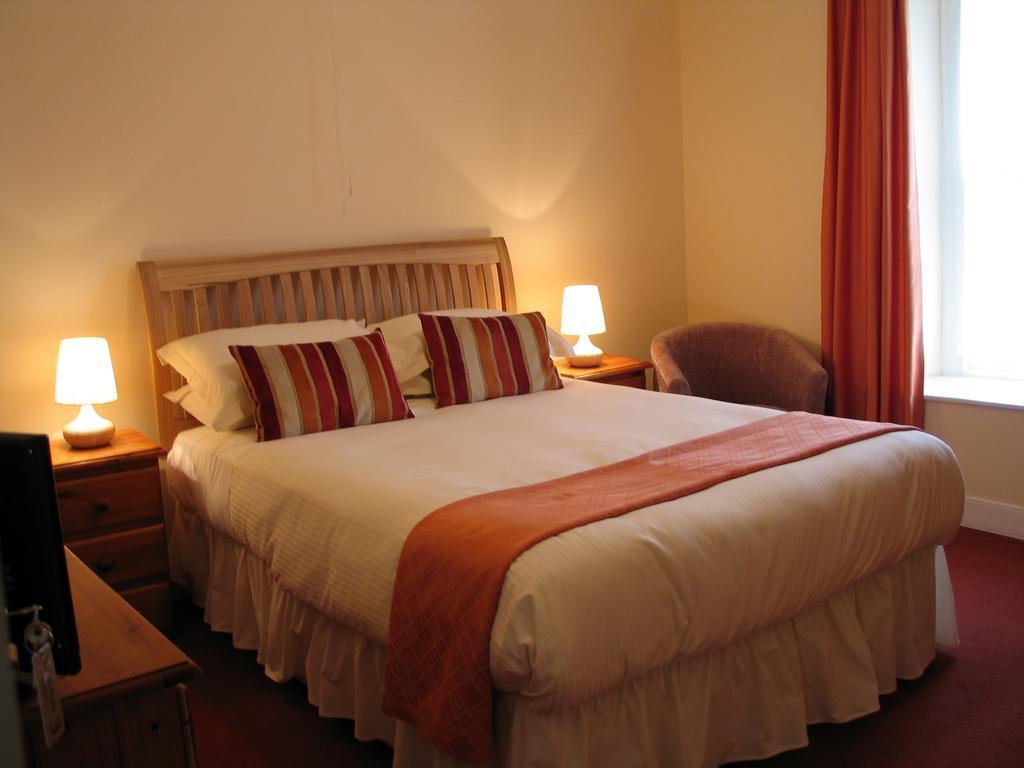 Trewithian Farm B&B Truro Chambre photo